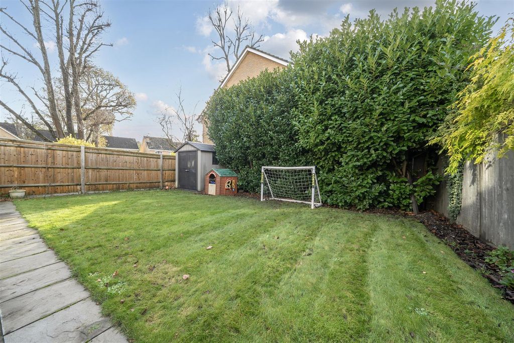 Property photo 3 of 20 Garden