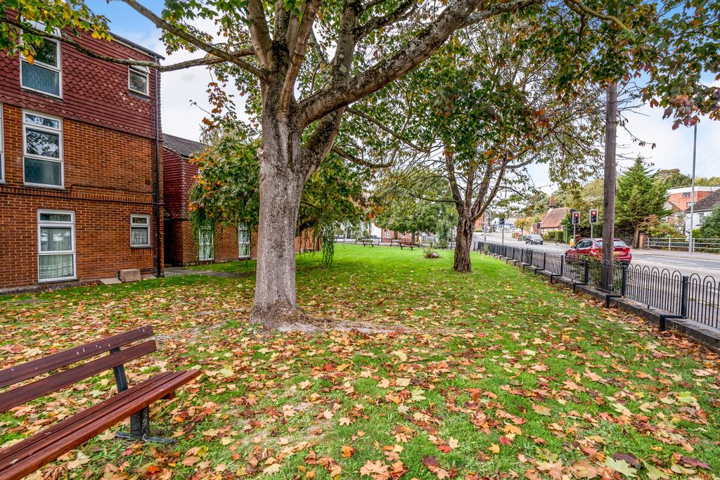 Property photo 2 of 10 d0Fbe0F7-Df23-4122-8