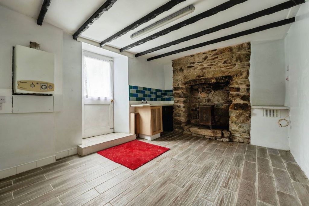 Property photo 3 of 39