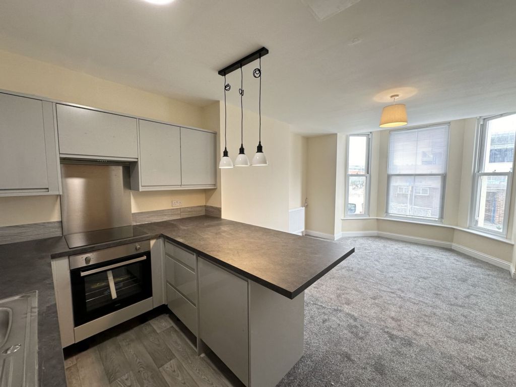 Property photo 1 of 11 Photo 9