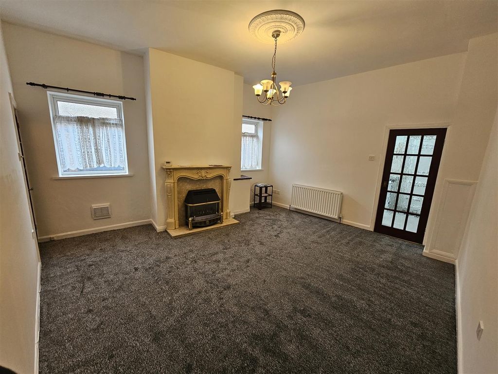 Property photo 2 of 9 20251106_122808.Jpg