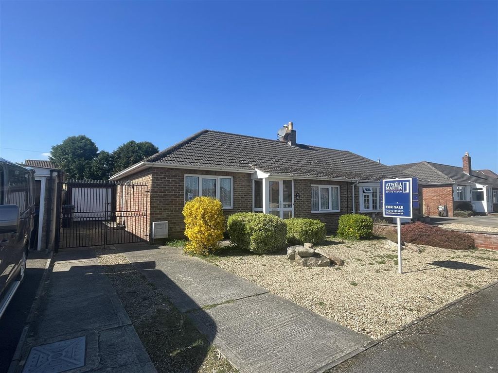 Property photo 1 of 11