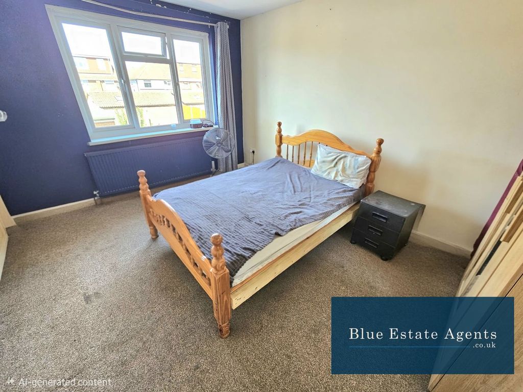 Property photo 3 of 12 Bedroom