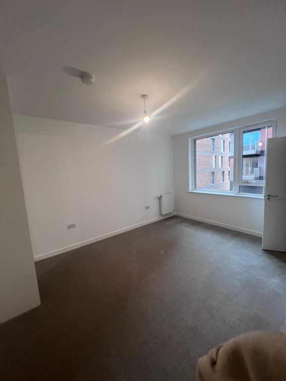 Property photo 1 of 2