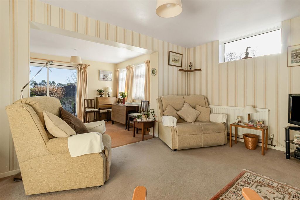 Property photo 2 of 15 29_69714.Jpg