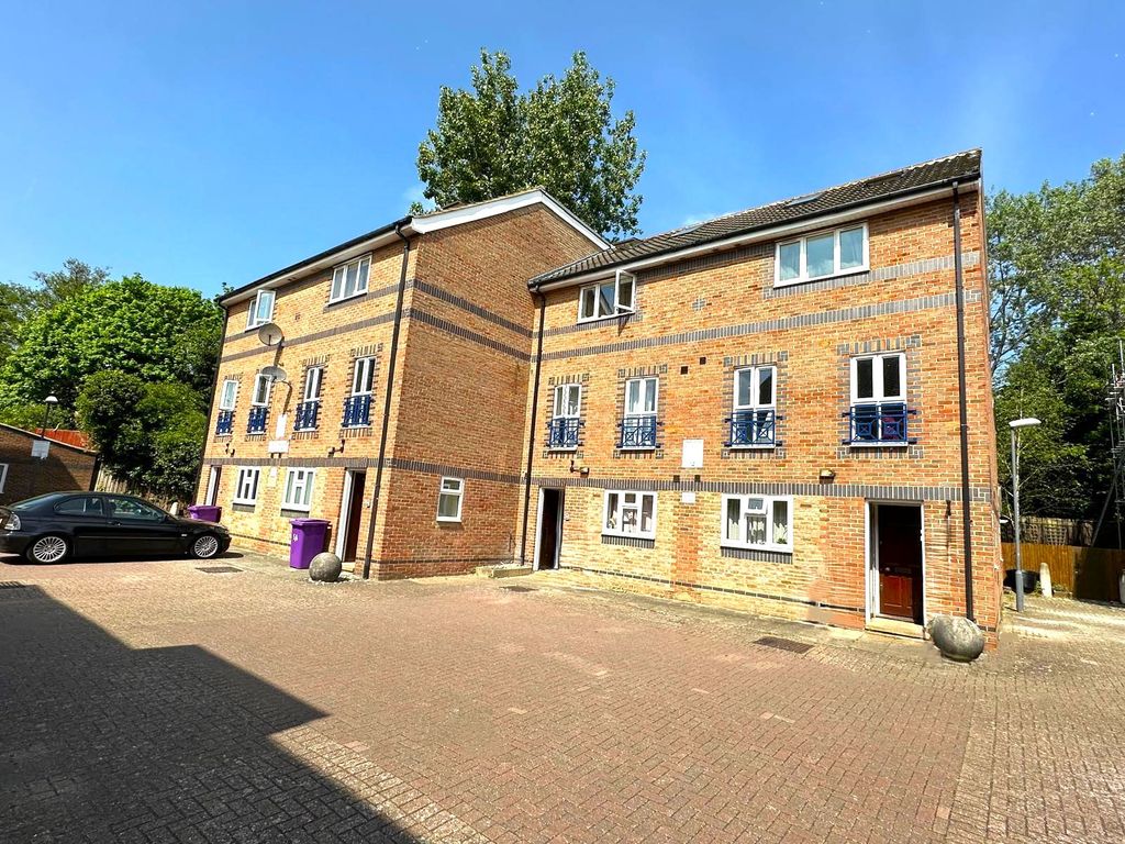 Property photo 1 of 14