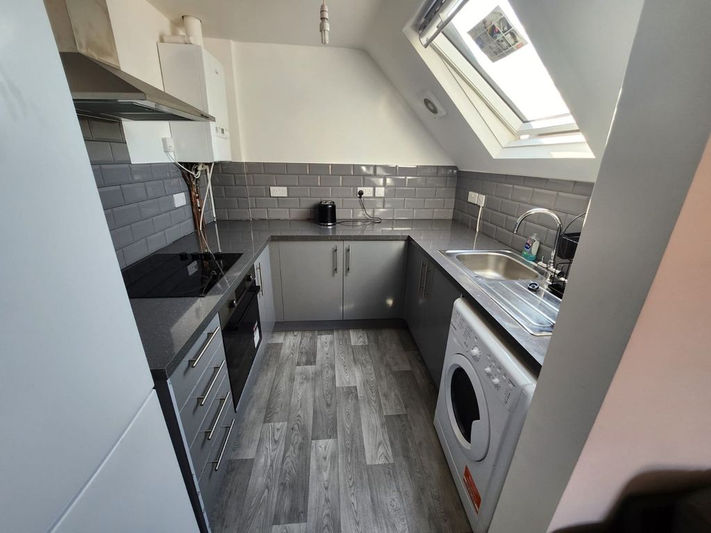 Property photo 3 of 9 Picture No. 29