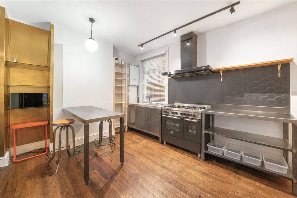 Property photo 1 of 11 Picture No. 21