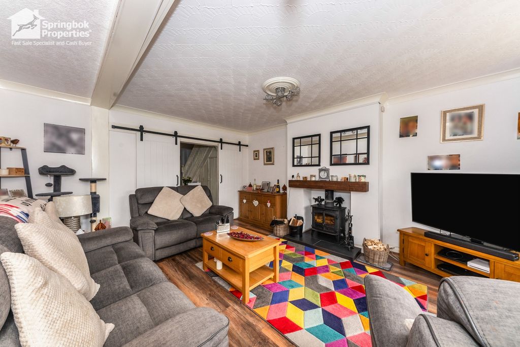 Property photo 2 of 15 1