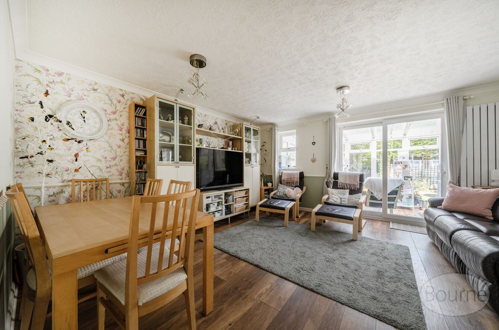 Property photo 3 of 16 9Ea329F1-A69E-4Ba...