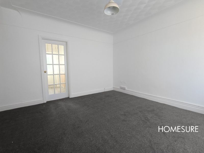 Property photo 3 of 10 Living Room