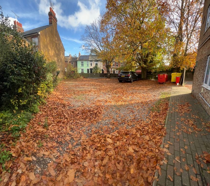 Property photo 2 of 5 Photo 5