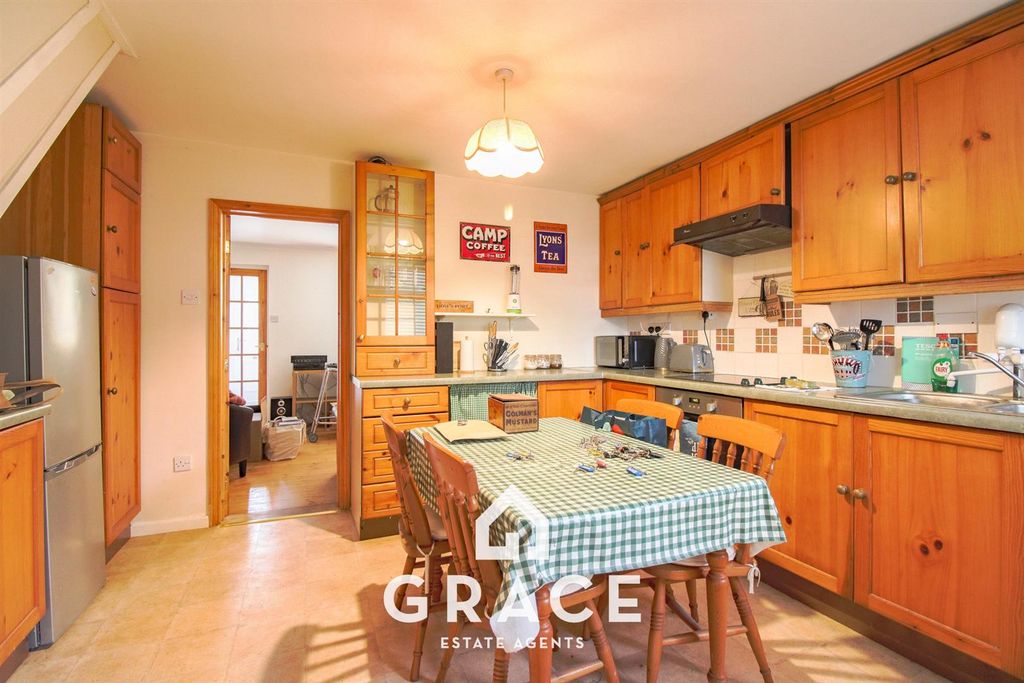 Property photo 2 of 14 Kitchen/Diner