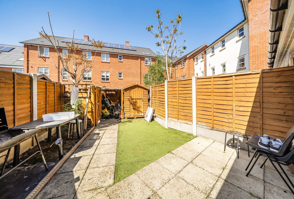 Property photo 3 of 15 1-69F8837F7Ae30-1...