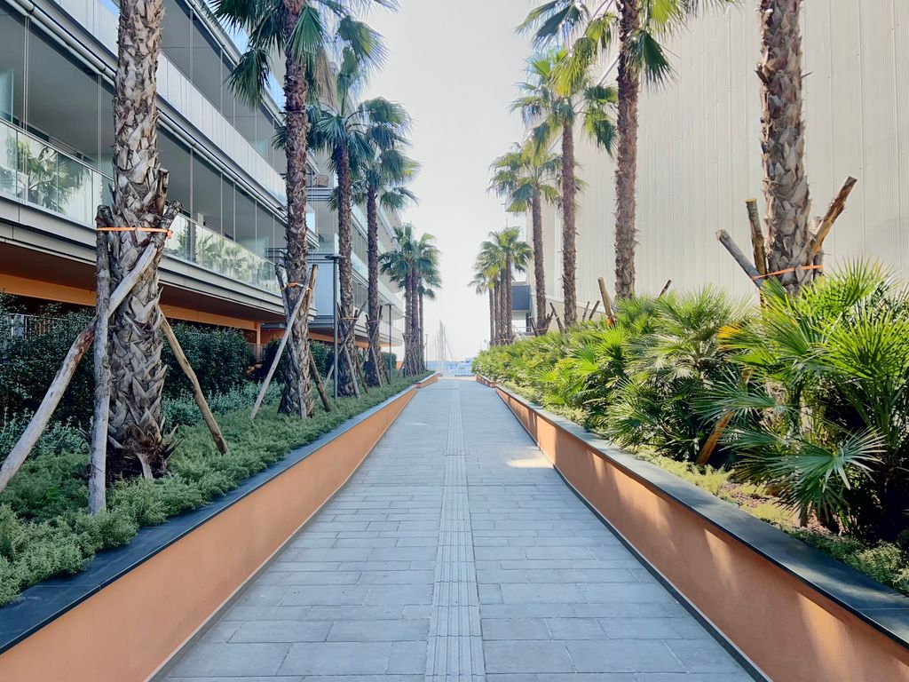 Property photo 3 of 28