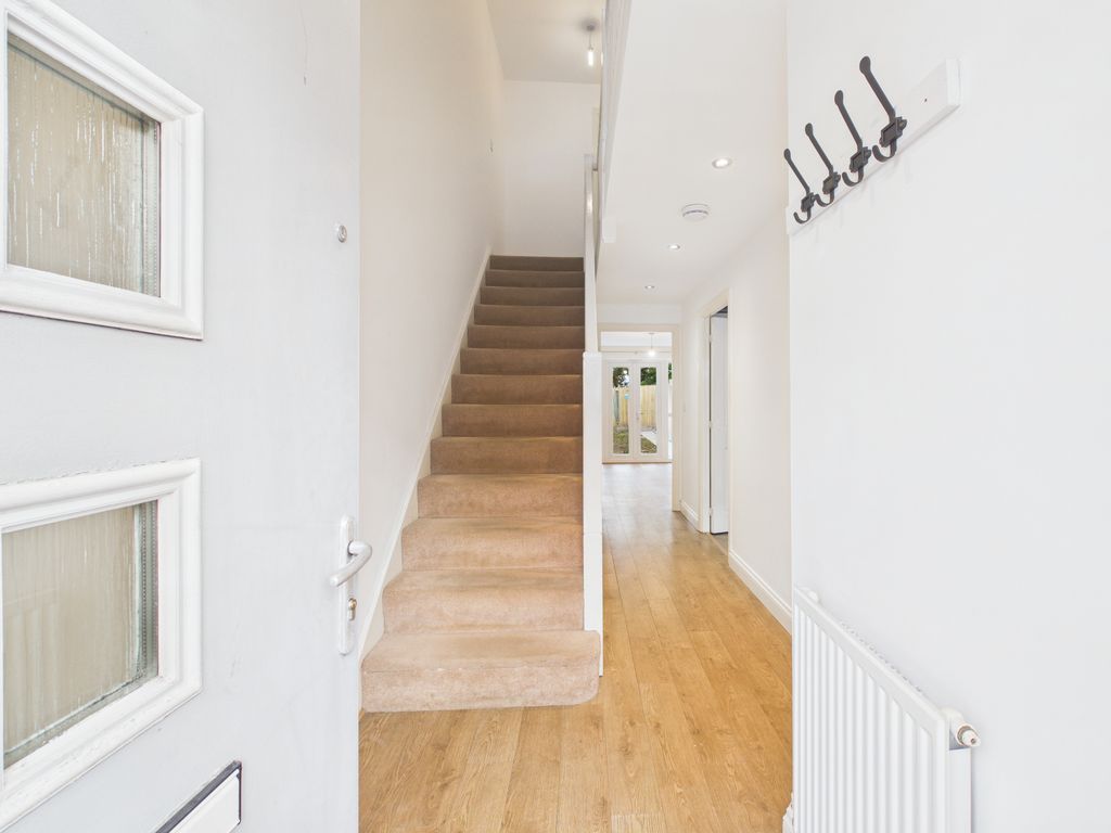 Property photo 3 of 31