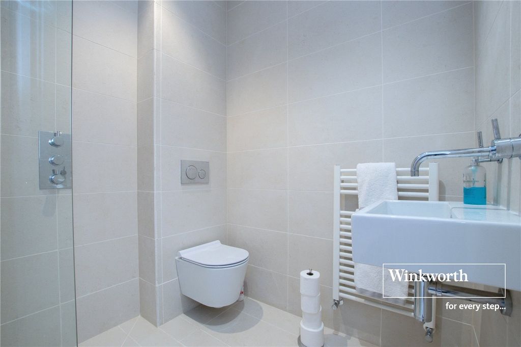 Additional image 16 of 4 bed bungalow for saleBeaufoys Avenue, Ferndown, Dorset BH22