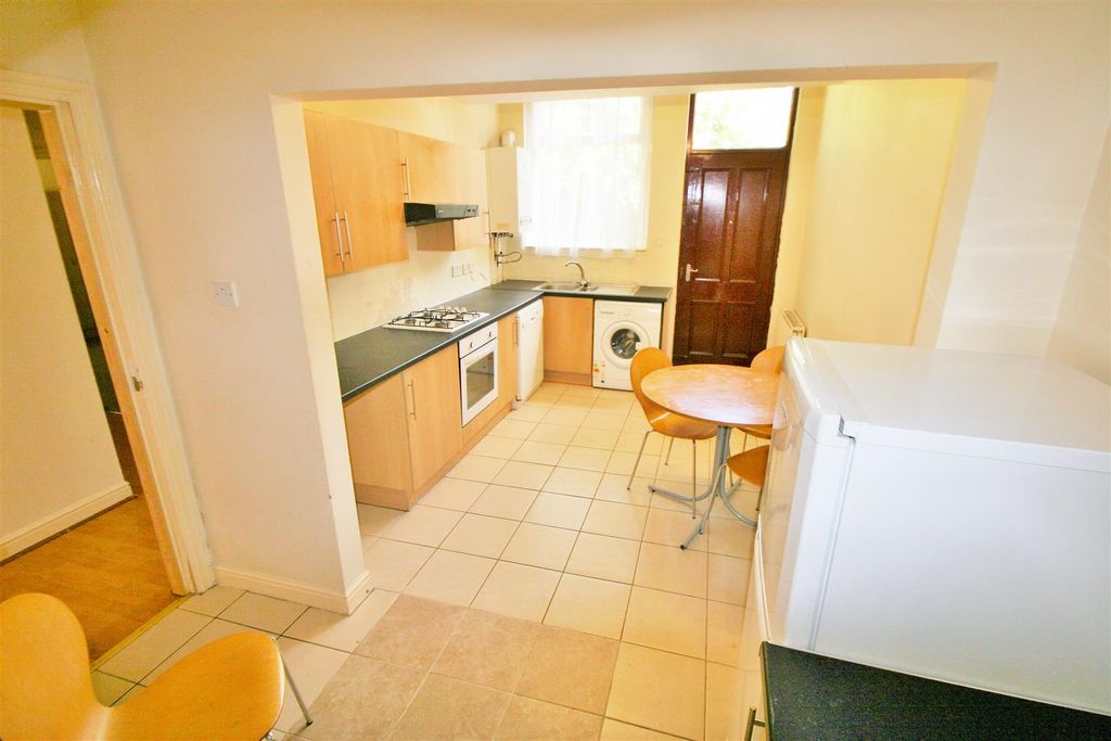 Property photo 3 of 6 Property Photo