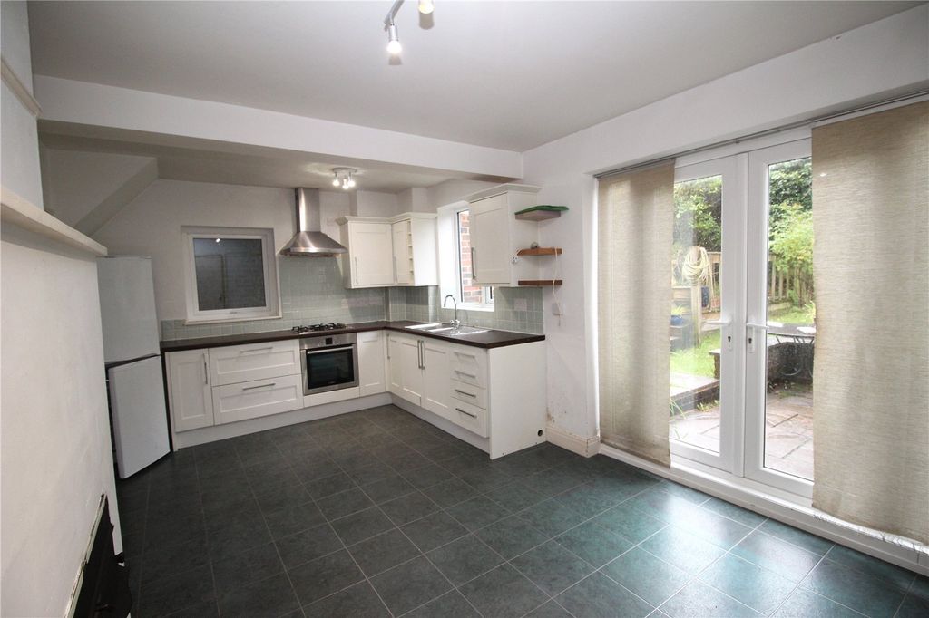 Property photo 3 of 11 Picture No. 16