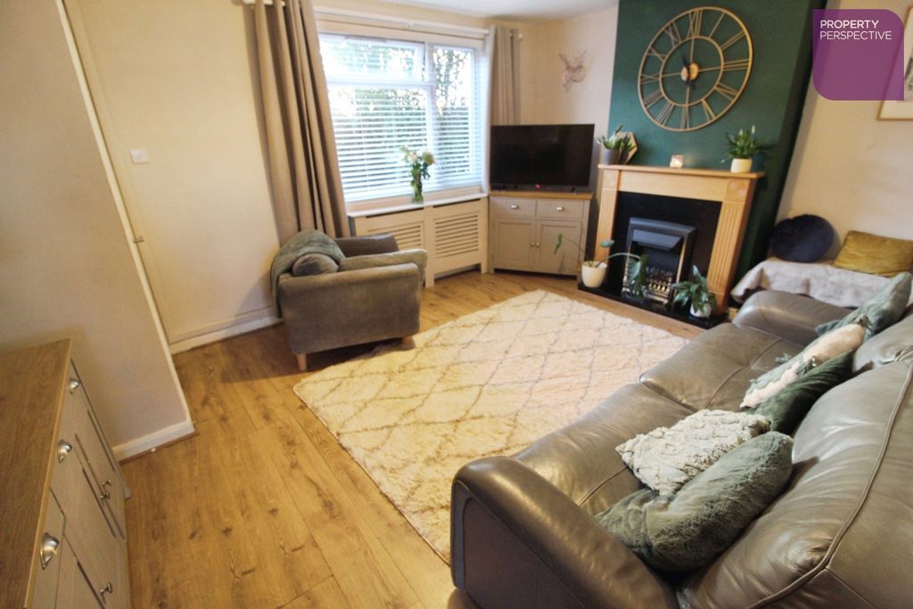 Property photo 2 of 9 Lounge