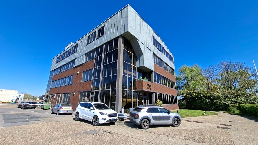 Property photo 1 of 8 Photo 18