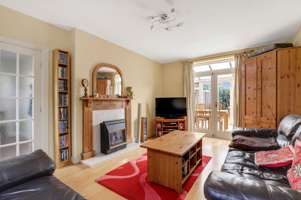 Property photo 2 of 13
