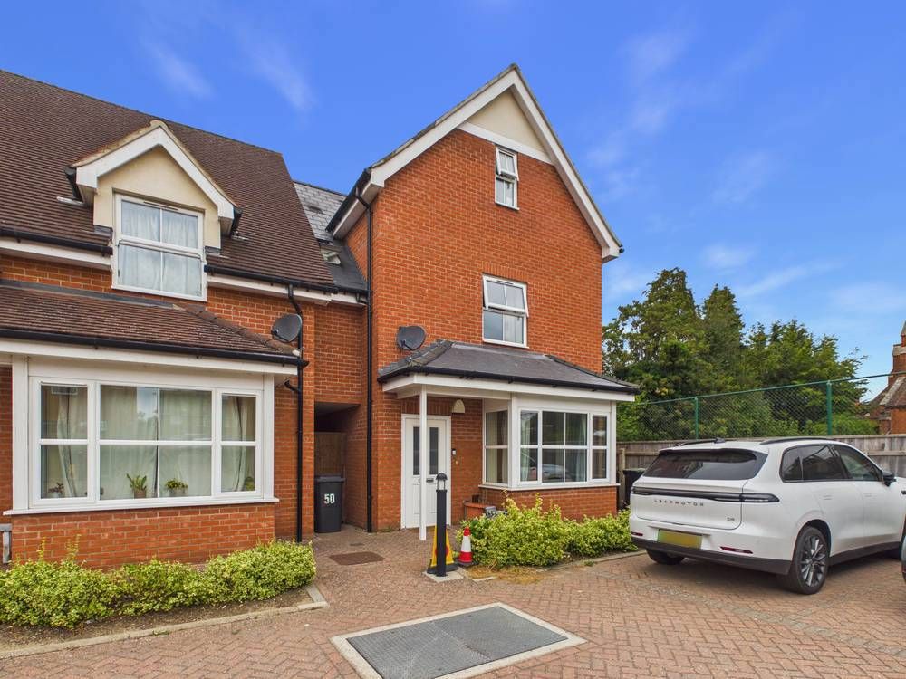 Property photo 1 of 15 Giraffe360-Still016