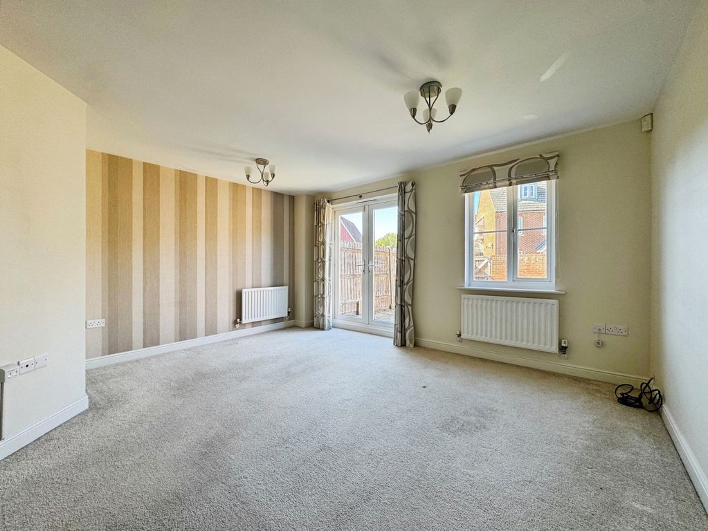 Property photo 2 of 15 Pbox-Img.Jpg