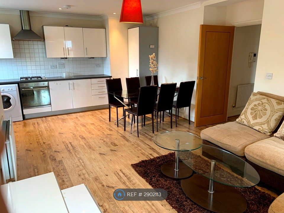 Property photo 3 of 11