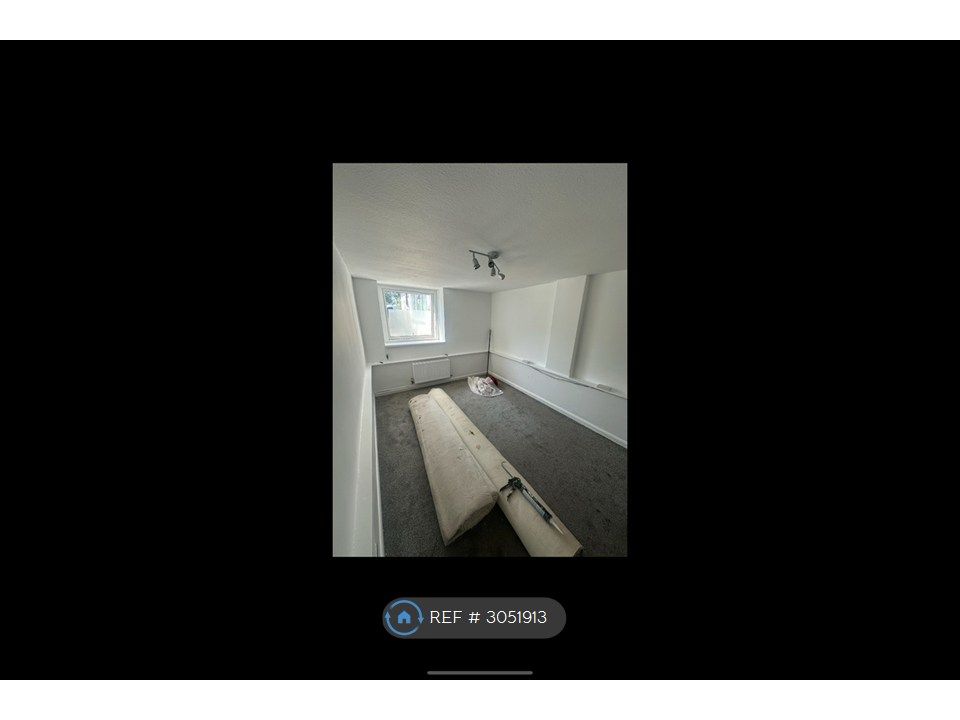 Property photo 1 of 3