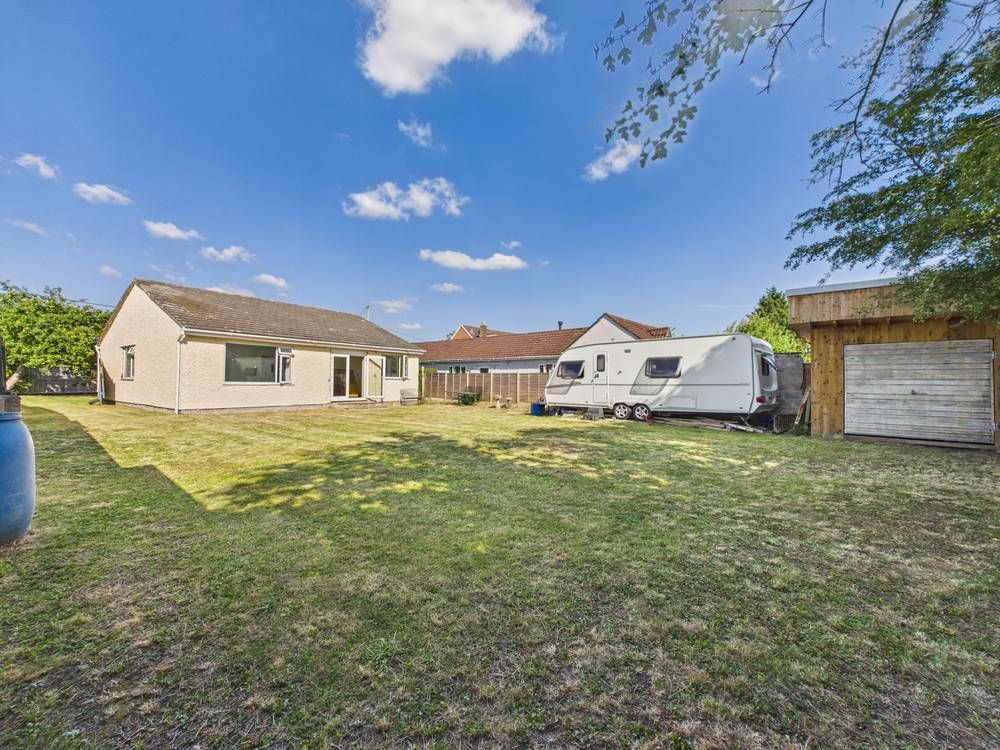 Property photo 2 of 11 Giraffe360-Still017