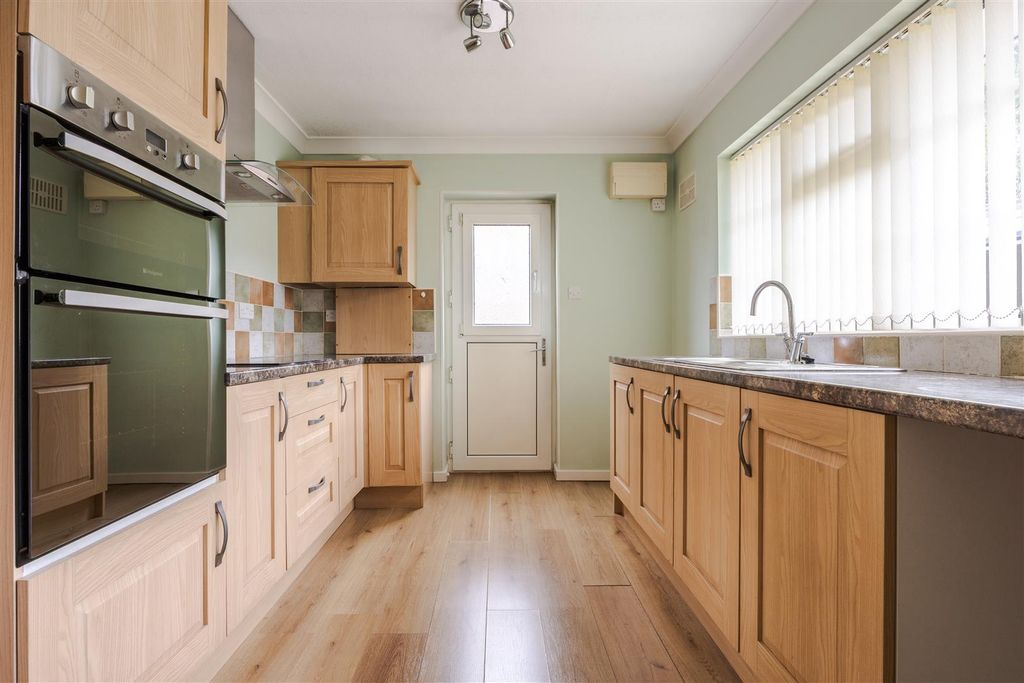 Property photo 2 of 13 Kitchen