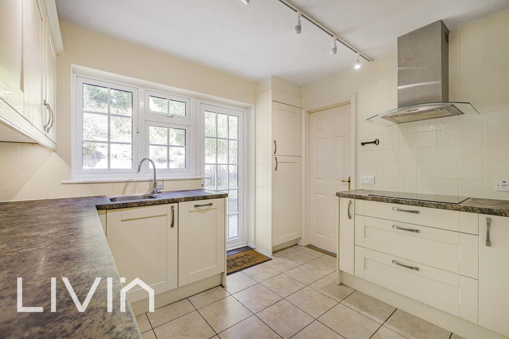 Property photo 3 of 20 120A9816