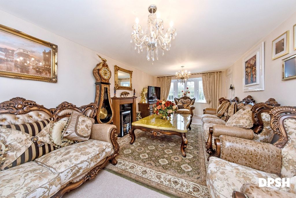 Property photo 2 of 41