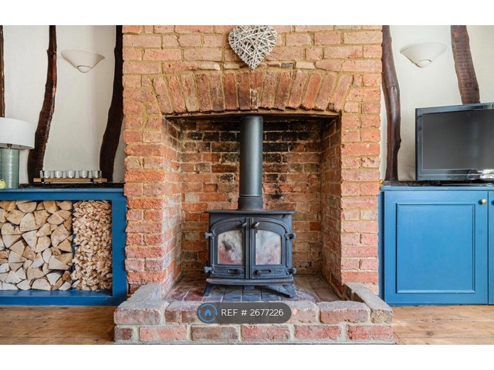 Property photo 3 of 14 Log Burner