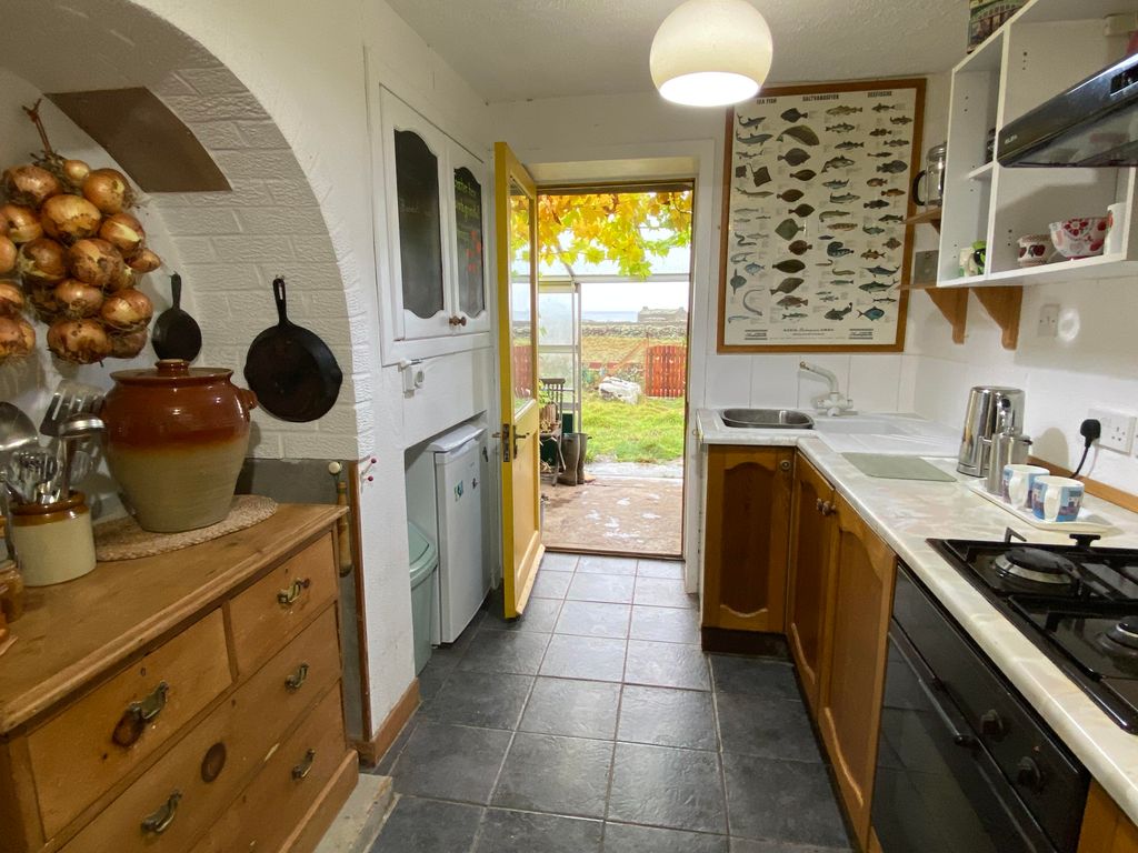 Property photo 3 of 45