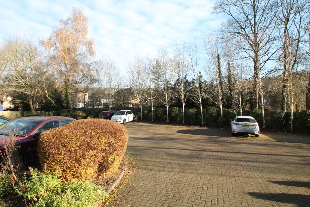 Property photo 2 of 11 Residents Car Park