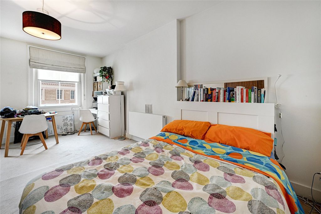 Property photo 2 of 7 Studio Room