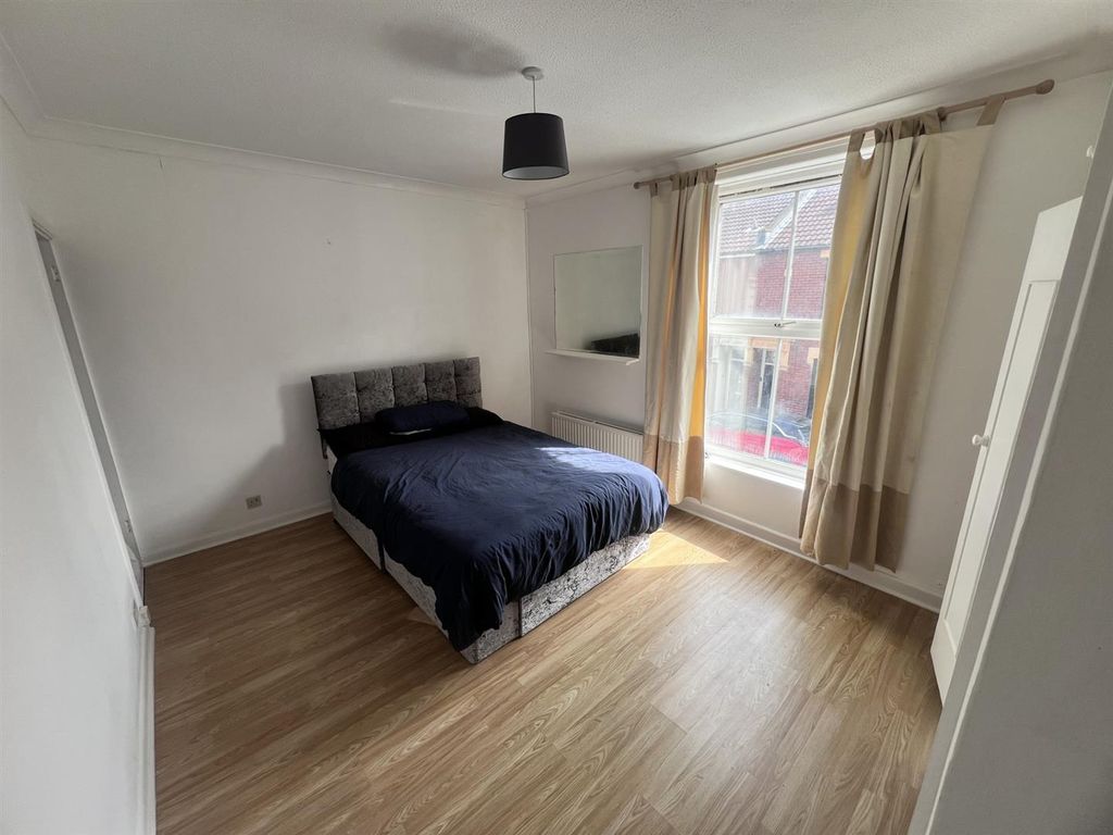 Property photo 3 of 7 1.Jpg