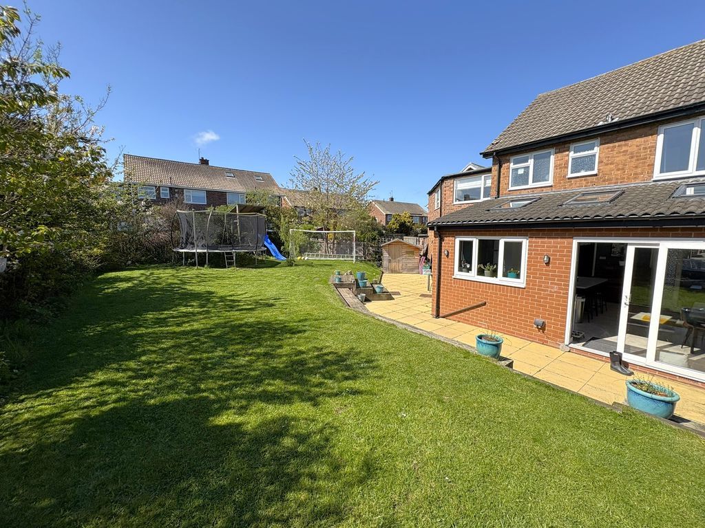 Property photo 2 of 18 Photo 11