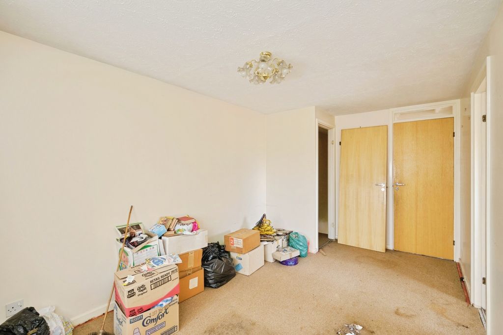 Property photo 2 of 12 Pbox-Img.Jpg