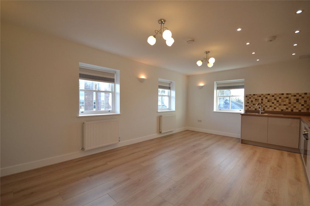 Property photo 2 of 5 Picture No. 01