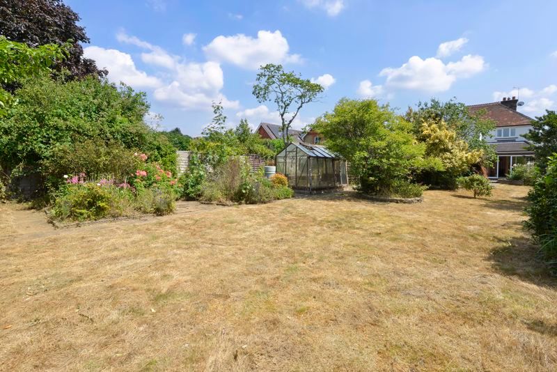 Property photo 3 of 16 Photo 6