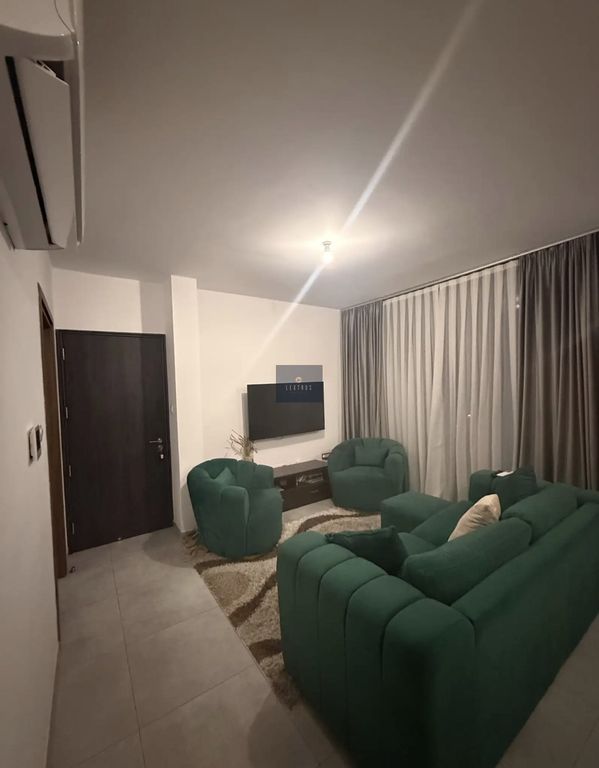 Property photo 1 of 4