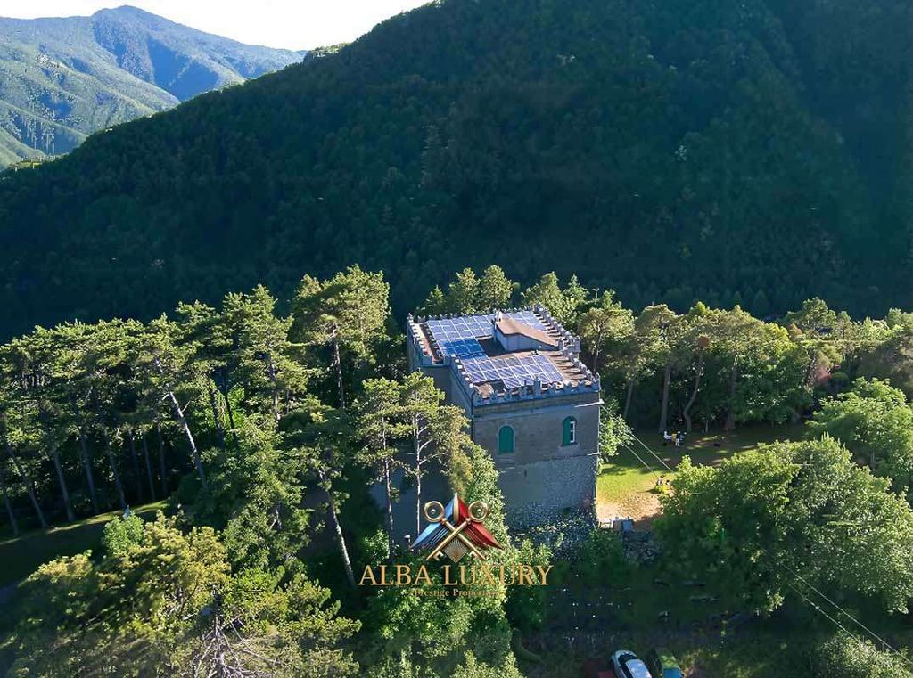 Property photo 3 of 12