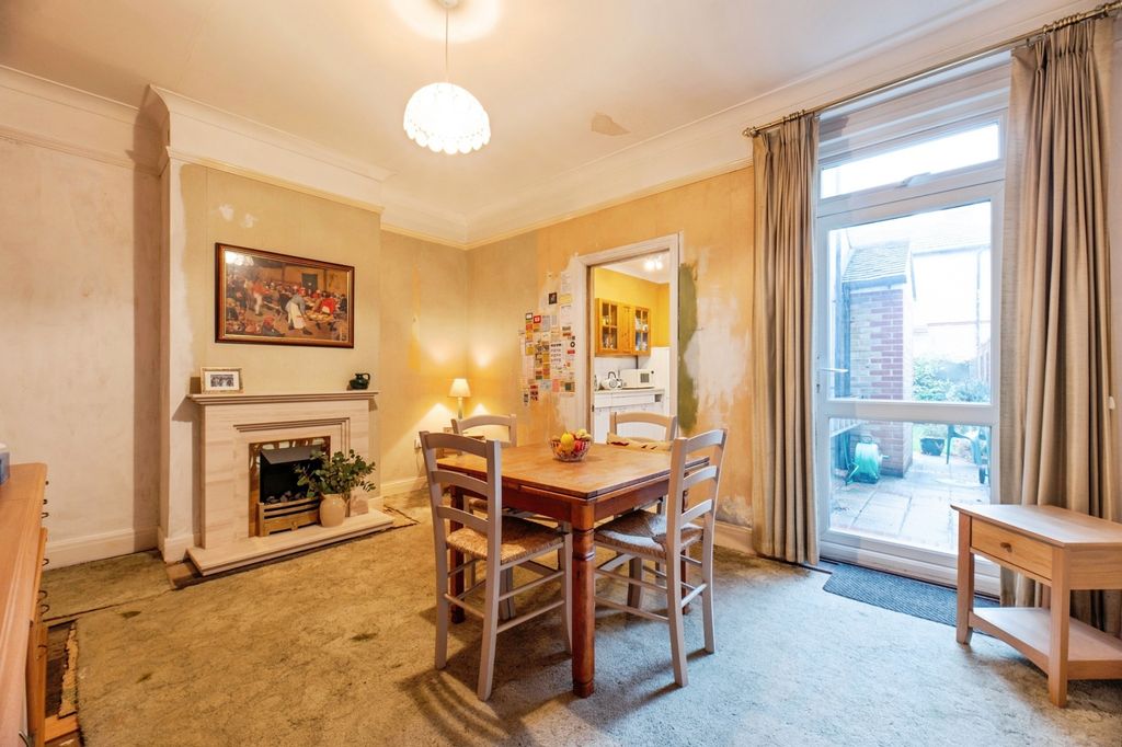 Property photo 3 of 16 Pbox-Img.Jpg