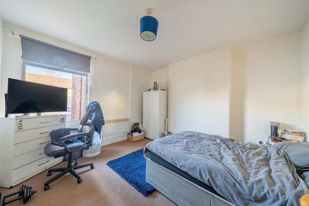 Additional image 10 of 10 bed flat for saleBeech Avenue, New Basford NG7