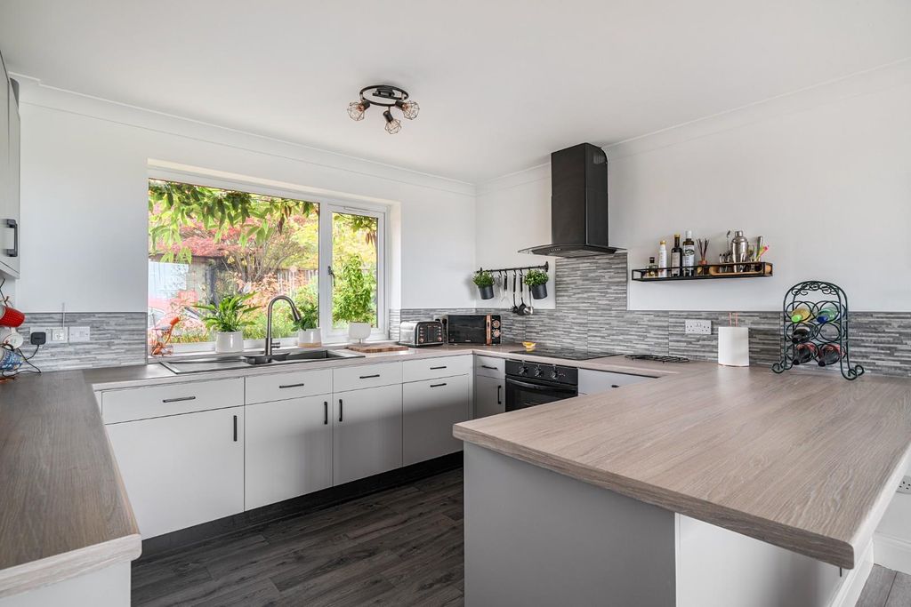 Property photo 2 of 18 Kitchen 1.Jpg