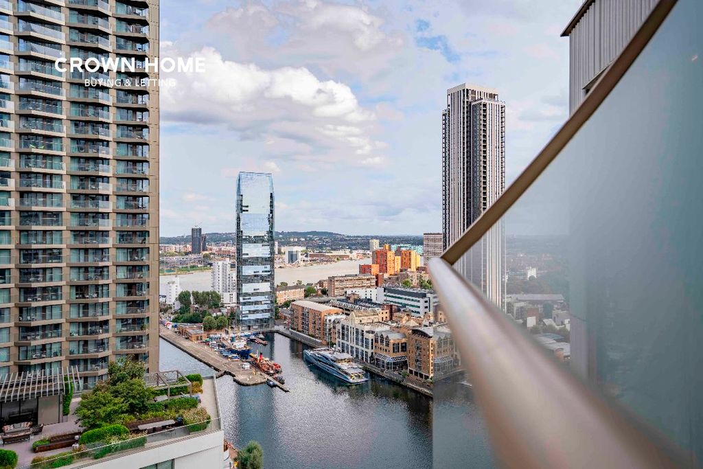 Property photo 2 of 23