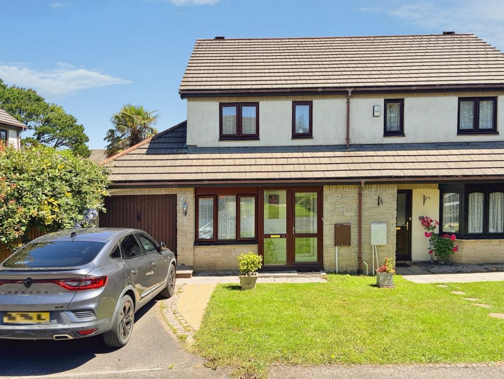 Property photo 1 of 18 5177052